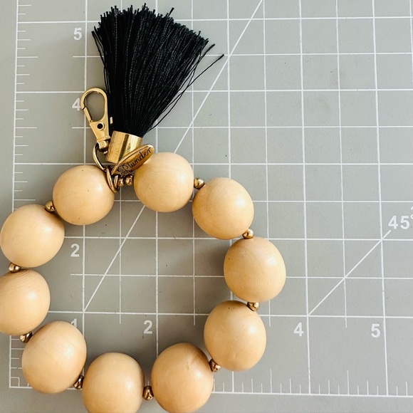 Adorable Chunky Bead Bracelet Keychain - Picture 3 of 9